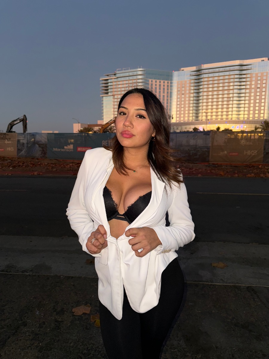 Take a pause and enjoy Ali Cruz — streaming from Gujranwala