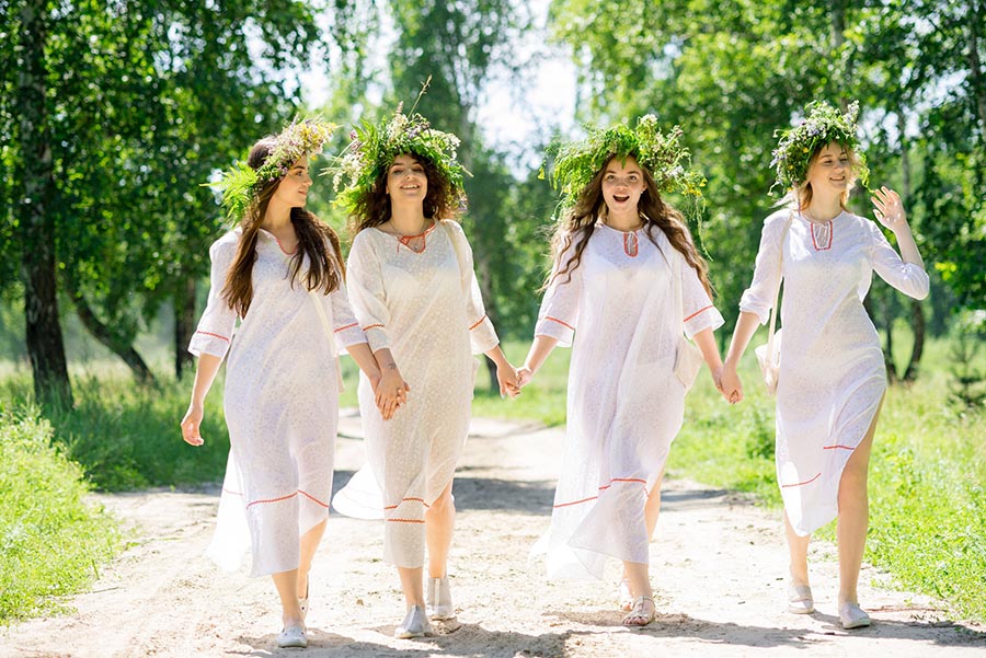 Slavic girls in Gujranwala