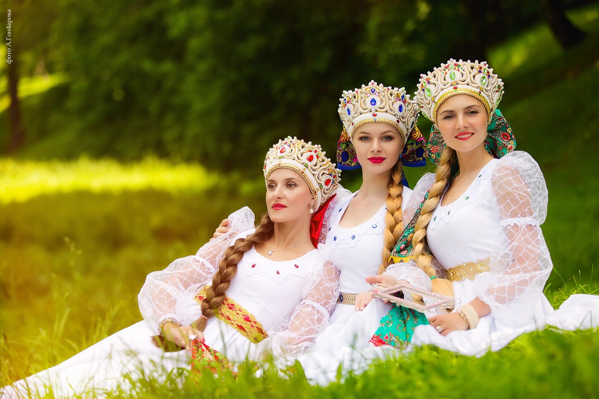Slavic women in Gujranwala