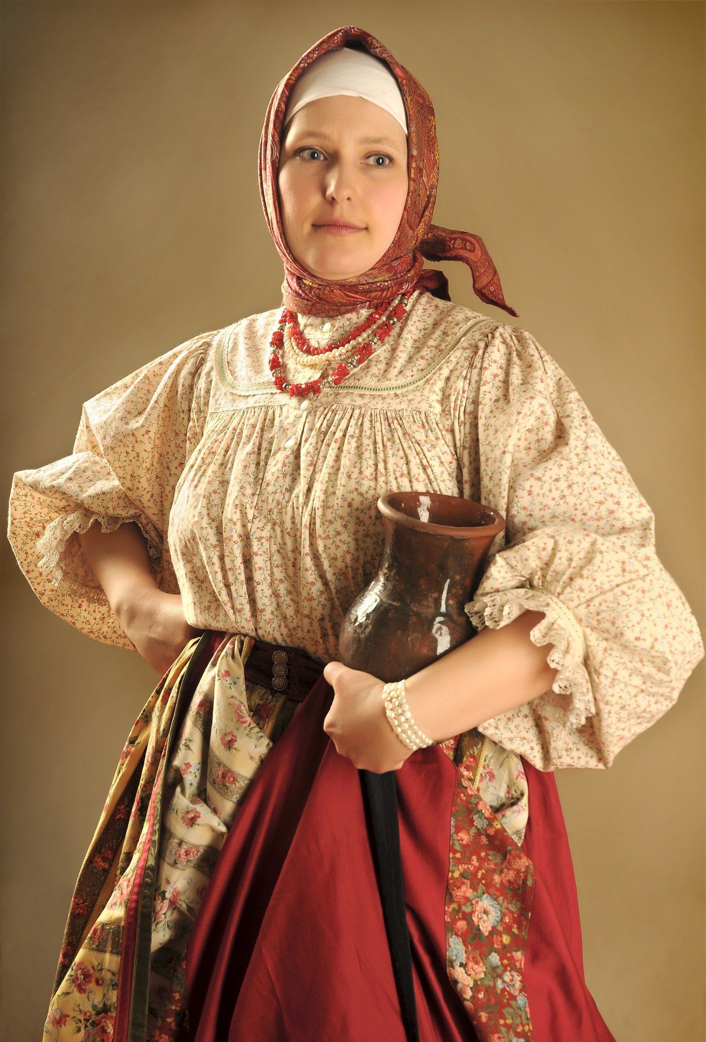 Girls in Slavic costumes in Gujranwala